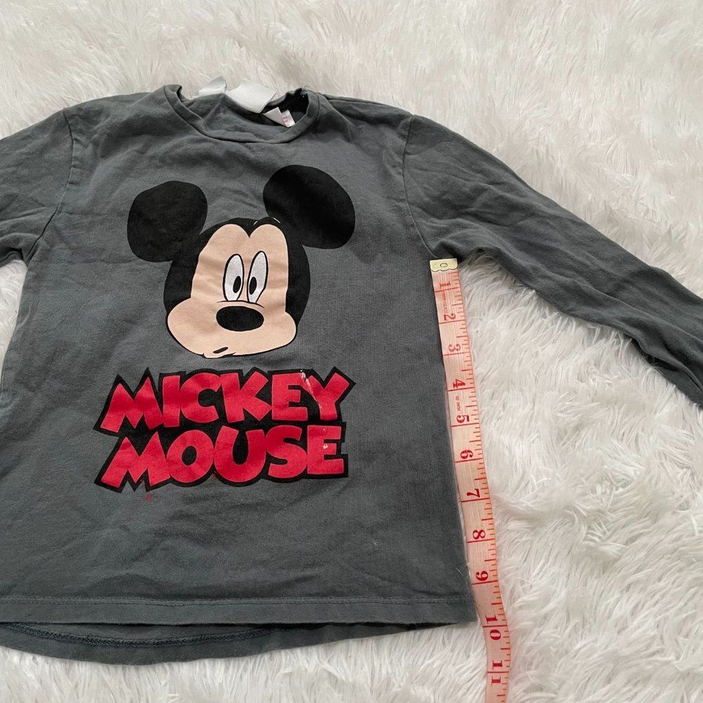 3/$10 Kids Zara x Disney Crew Neck Long Sleeve Top in Gray Size 3/4 - Picture 3 of 10